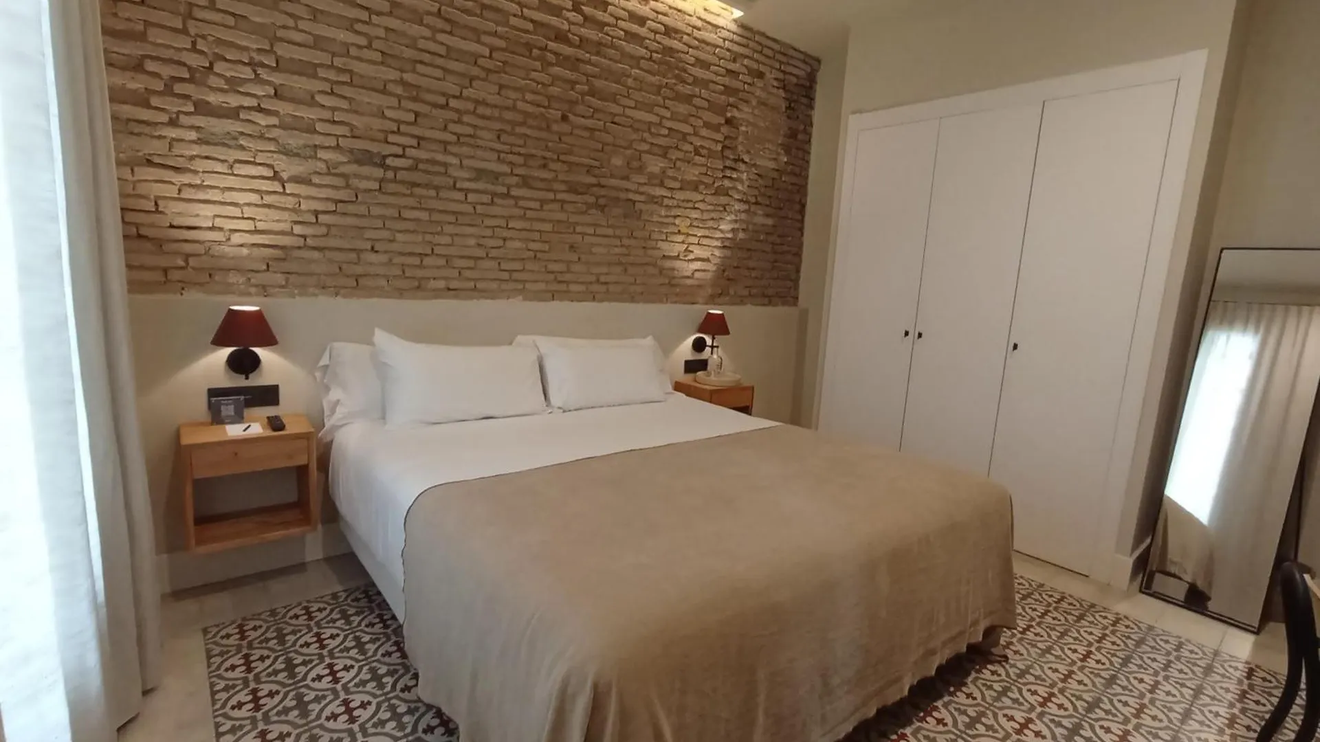 Hotel Uma Suites Parada Del Marques Sevilla